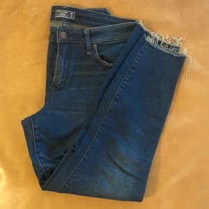 Abercrombie mid rise super skinny ankle size 29